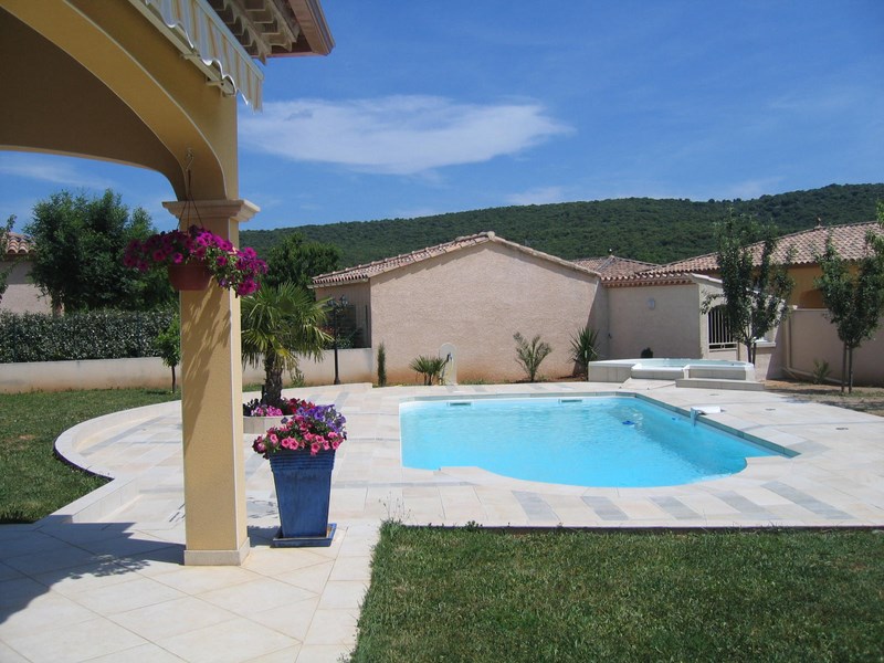 piscine 8.80 m lac bleu arion