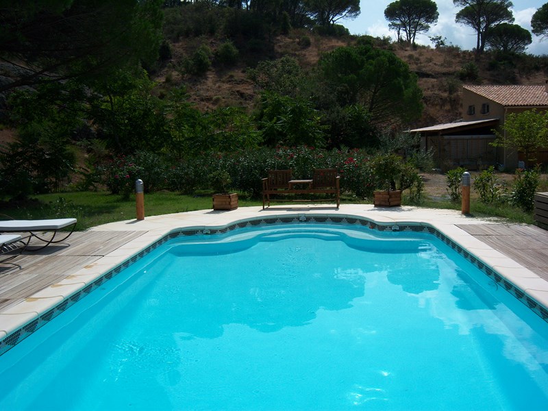 piscine esparron coque inclinée 8.80 mètres