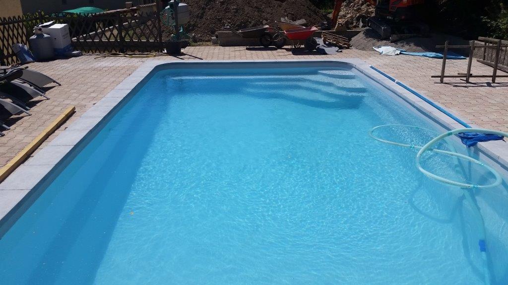 pose de piscine et livraison difficile martigues