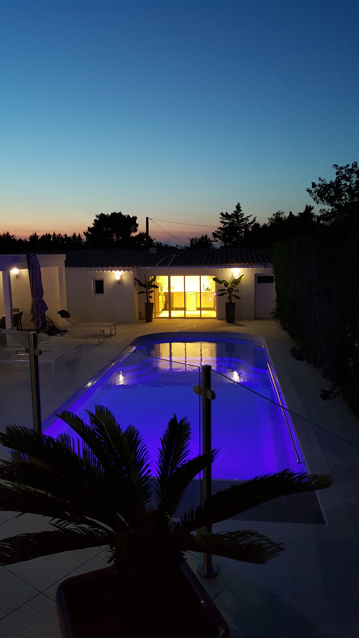 piscine coque chateauneuf les martigues
