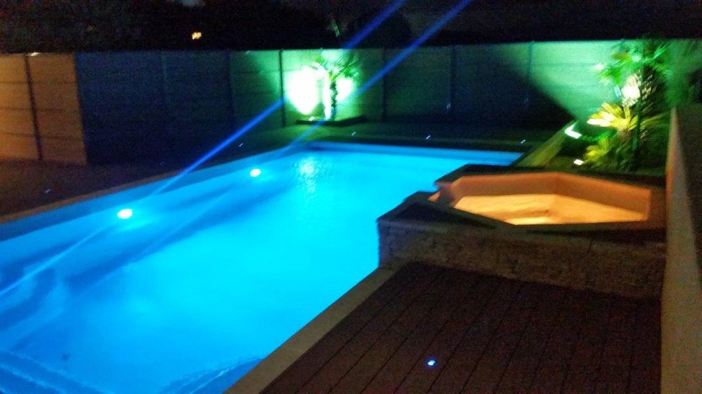 piscine coque carry le rouet