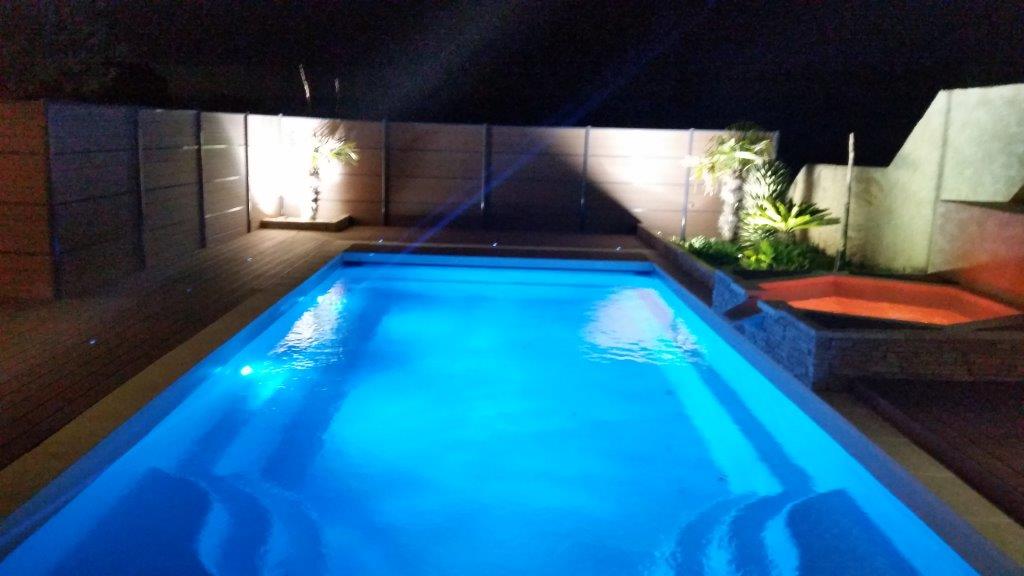 piscine coque carry le rouet