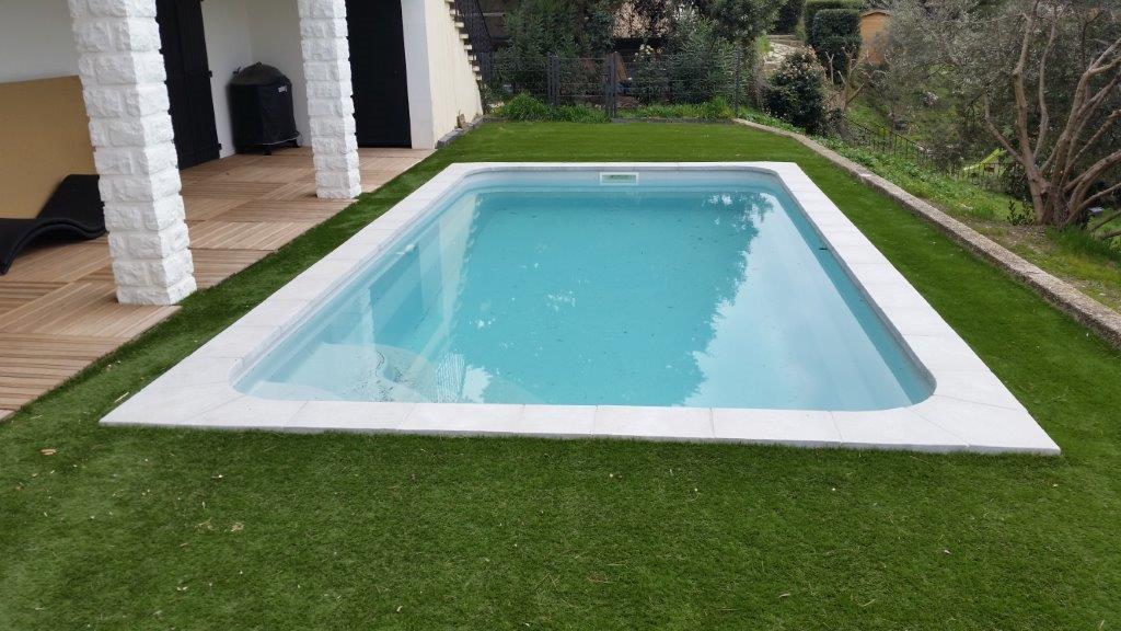 Mise à l'eau piscine coque Saint Mitre les Remparts