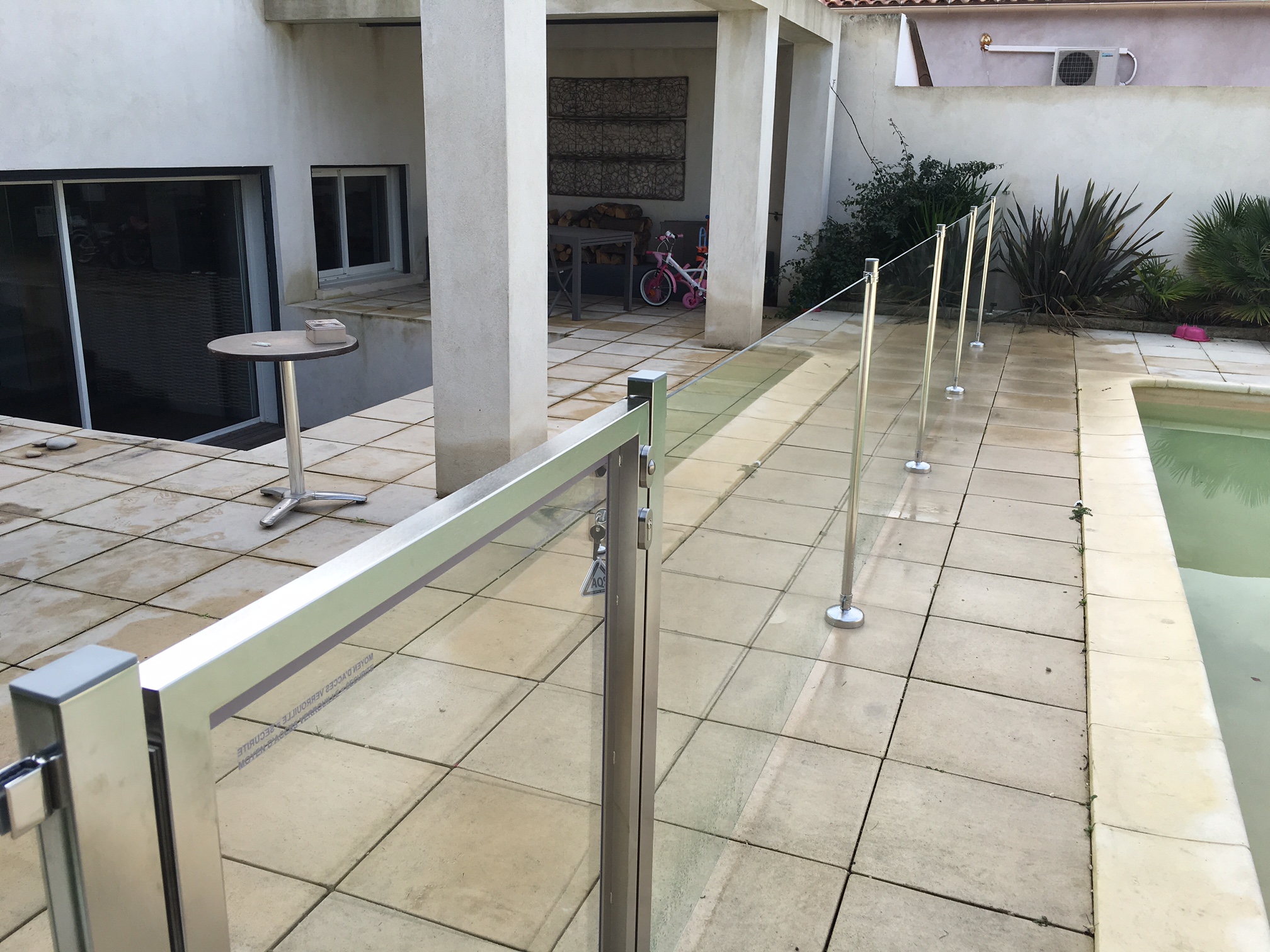 barriere de securitÃ© vitrÃ©e et inox carry le rouet