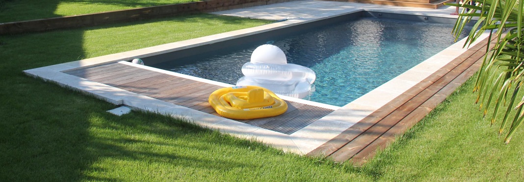 Couverture (volets roulants) immergée fosse sèche