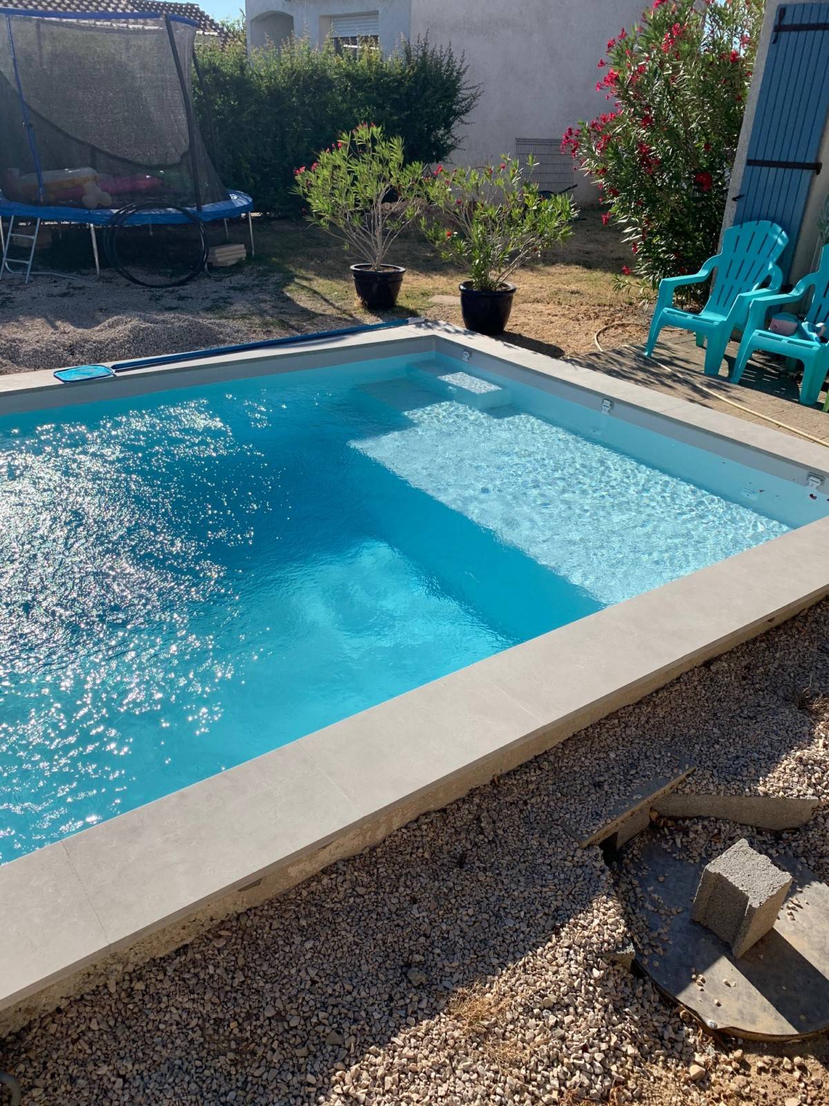 Piscine de 7 m avec plage