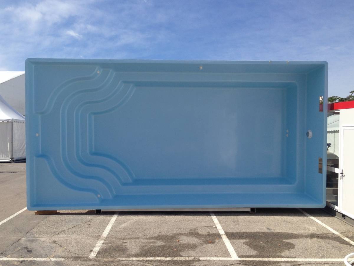 piscine coque lac de lauzet