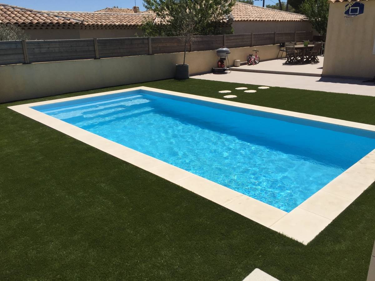 Piscine fond plat Lac vert