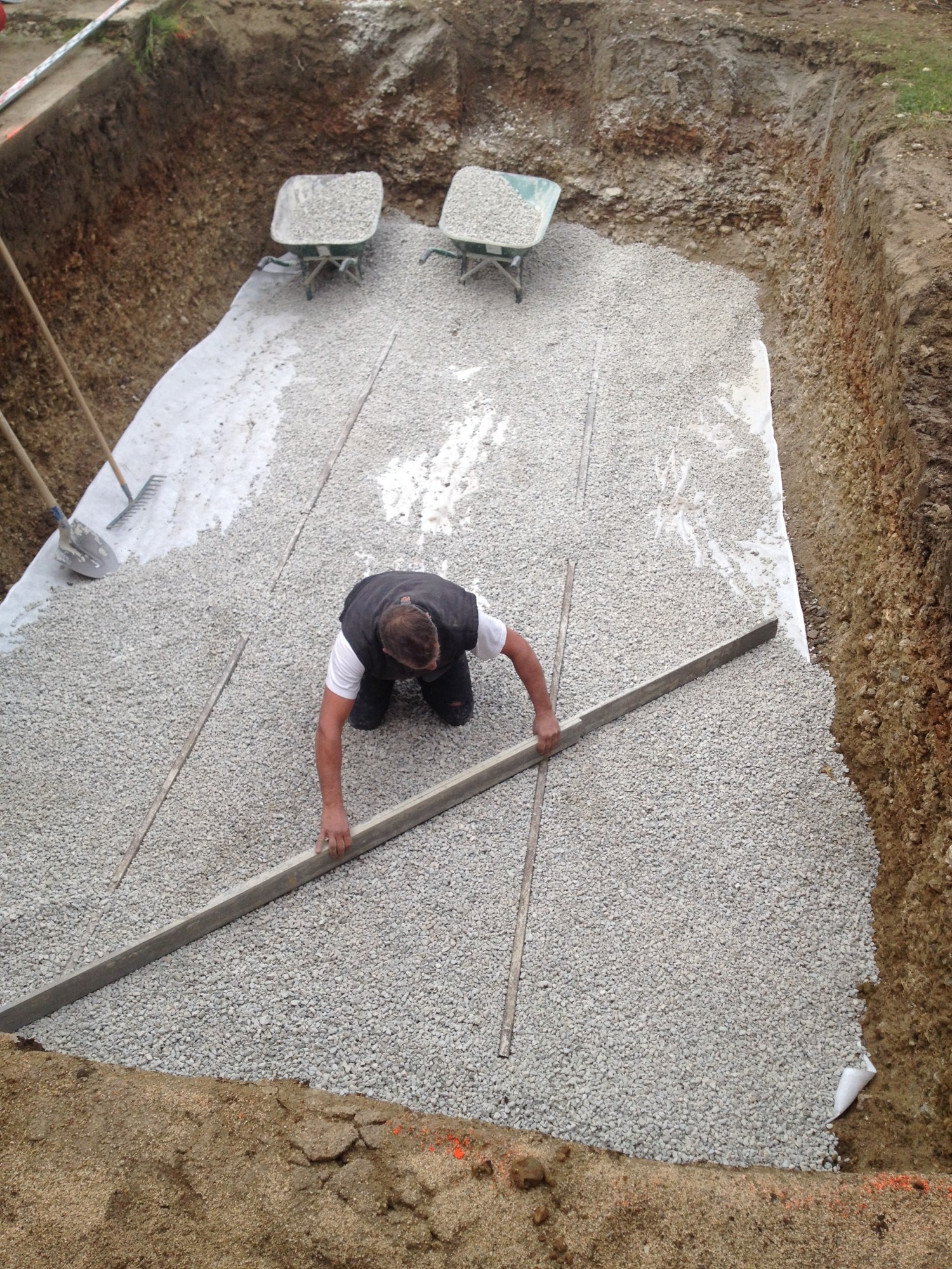 préparation d'une piscine prete au bain Istres