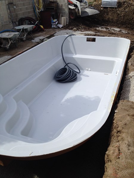 piscine fond gris sur Istres