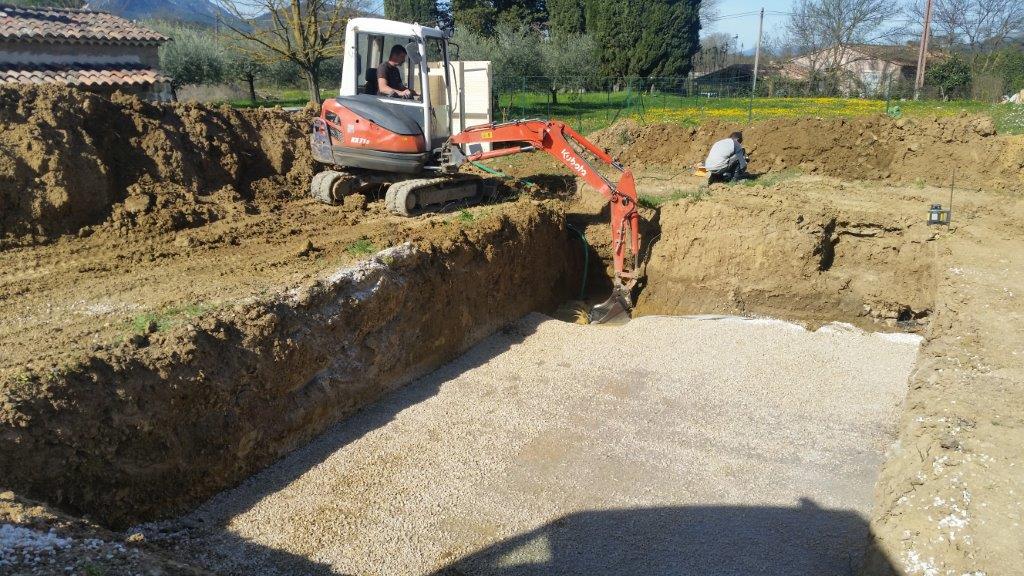 Terrassement, pose et installation piscine Lac de Lauzet à Istres