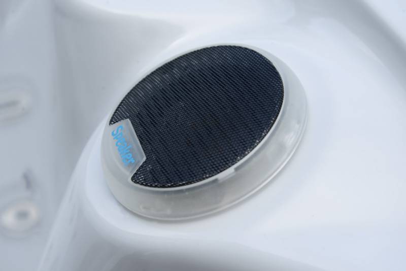 Spa coque 3 places BAHAMAS rectangulaire 45 jets