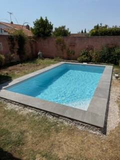 Installation d'une piscine coque polyester Montbel 5,30 x 2,80 m à Marignane