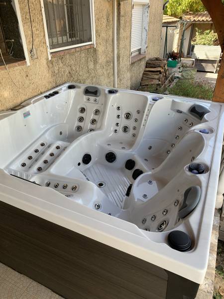 Location de Spa pour Mariages, Anniversaires et Événements à Martigues et ses environs Bouches du Rhône – Relaxation Garantie