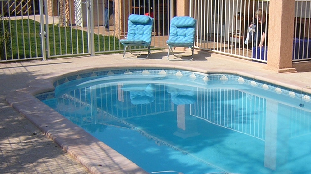 Notre zone d'activité pour ce service Installation de piscine rectangulaire 8x4m avec coque en polyester