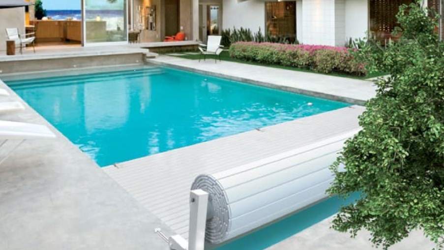 Couverture (volets roulants) hors sol solaire